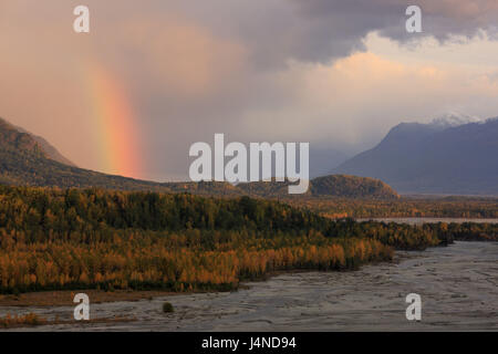 Gli Stati Uniti, Alaska, Südalaska, Matanuska Valley, Matanuska River, Chugach foresta nazionale, autunno Foto Stock