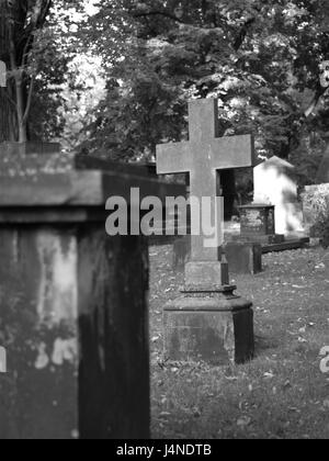 Cimitero, lapidi, croce, s/w, Foto Stock