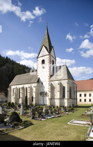 Austria, Carinzia, alle prese, la vecchia chiesa parrocchiale, il cimitero Foto Stock