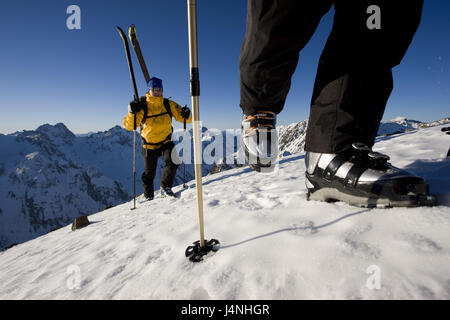 Austria, Tirolo, alpi Ötztaler, violino collo, Wassertalkogel, Skitourengänger, dettaglio modello rilasciato, Foto Stock