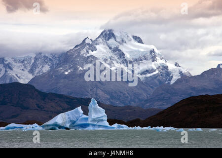 Argentina, Patagonia, Lago Argentino, montagne, floes, Foto Stock
