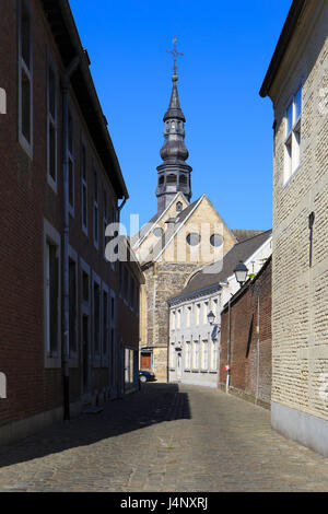 La chiesa gotica di Santa Caterina (1294) al beghinaggio di Tongeren, Belgio Foto Stock