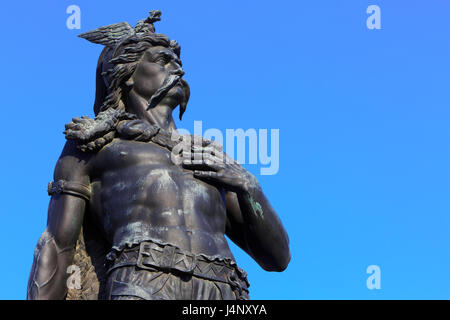 Statua di Ambiorix (principe della Eburones, leader della tribù Belgic) presso la Piazza del Mercato di Tongeren, Belgio Foto Stock