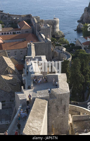 Croazia, Dubrovnik, case, mura, dettaglio, turistiche, costa, Adriatico, Foto Stock