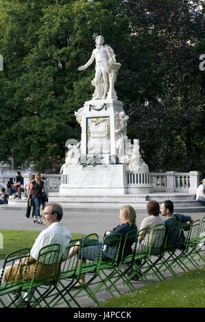 Austria, Vienna, il giardino del castello, Mozart della statua, Foto Stock