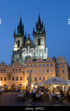 Repubblica ceca, Cechia, Praga, alto town-abitante di anello, Teynkirche, Foto Stock