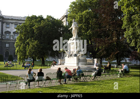 Austria, Vienna, il giardino del castello, Mozart della statua, Foto Stock