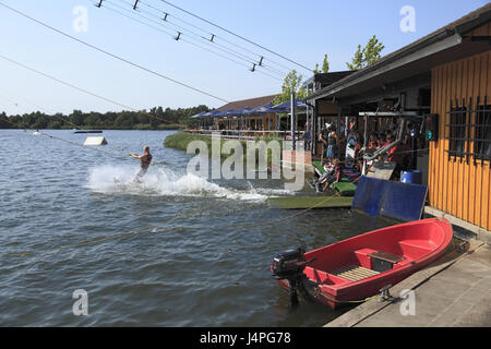 Germania, Bassa Sassonia, velluto parrocchia di Bersenbrück, Rieste, Alfsee, bagno lago, sci d'acqua, attrezzatura Foto Stock