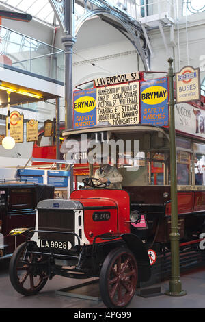 Gran Bretagna, Inghilterra, London, London Transport Museum, bus, storicamente, Foto Stock