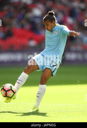 Manchester City's Nikita Parris si riscalda prima del SSE donna FA Cup finale allo stadio di Wembley, Londra. Foto Stock