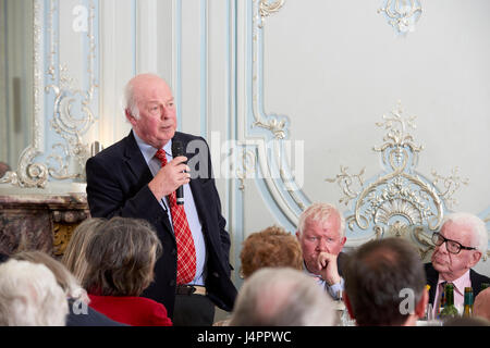 Simon Courtauld al oldie pranzo letterario 9/5/17 Foto Stock