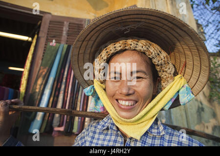 Il Vietnam, Hoi nella donna, sorriso, ritratto, nessun modello di rilascio, Foto Stock