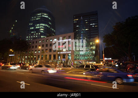 Singapore, isola, città, Orchard Road, la strada dello shopping, shopping, vita quotidiana, economia, centro, notte, shopping center, il centro shopping, architettura, moderning, traffico, Foto Stock