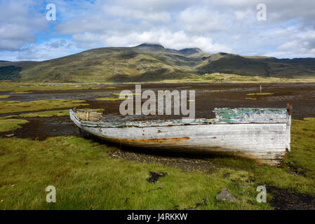 Abbandonata la pesca in barca sull isola di Mull. Highlands, Scotland, Regno Unito Foto Stock
