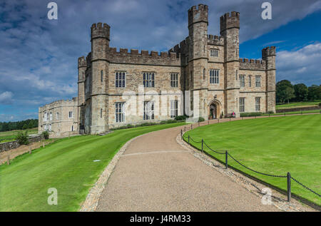 Il castello di Leeds, situato nel Kent, Inghilterra Foto Stock