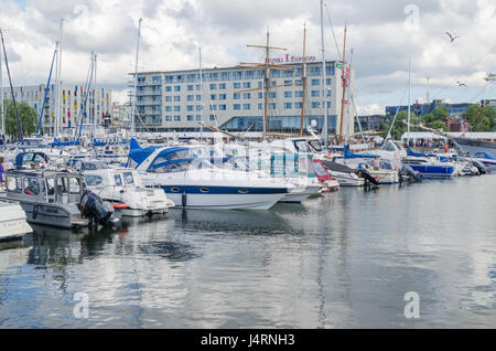 TALLINN, Estonia - 16 Luglio: Yachts venuti a celebrare i giorni del mare a Tallinn in Estonia il 16 luglio 2016. Foto Stock