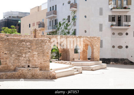 Antica casa ben, Jaffa, Israele. In passato questo edificio ospitava un pozzo di acqua, la ruota della pompa e serbatoi di stoccaggio dell'acqua usata per irrigare il famoso J Foto Stock