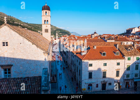 Dubrovnik, Croazia - 9 Maggio 2014 - Vista del paese vecchio di Dubrovnik, Croazia, in una giornata di sole. Foto Stock