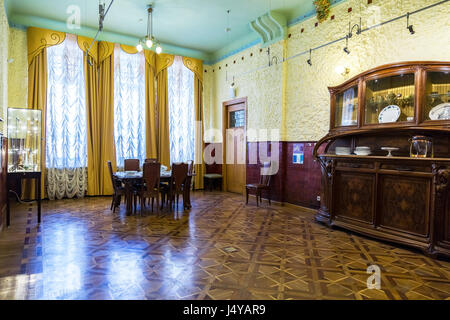 Samara, Russia - 14 Maggio 2017: l'interno di una delle sale del museo di Samara Kurlina's House Foto Stock