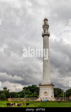 Aad 254816 - vecchio monumento ochterlony ora shaheed minar , calcutta , kolkata , West Bengal , India , Asia Foto Stock