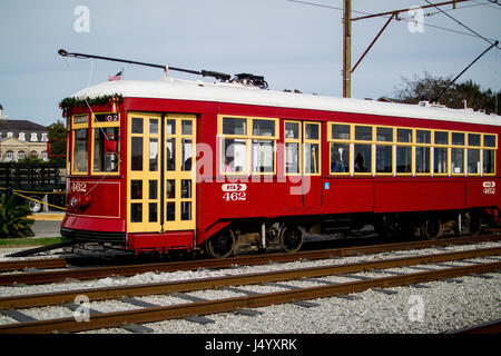 Carrello RTA 462 sul lungofiume la linea vicino a Jackson Square Foto Stock