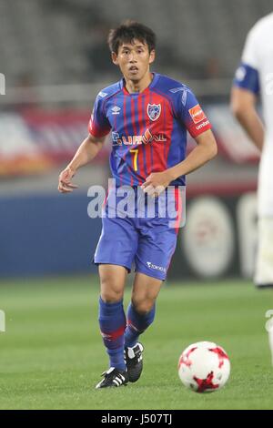 Tokyo, Giappone. Il 10 maggio, 2017. Takuji Yonemoto (FC Tokyo) Calcio/Calcetto : 2017 J.League YBC Levain Coppa di gruppo un match tra F.C.Tokyo 4-3 Omiya Ardija a Ajinomoto Stadium a Tokyo in Giappone . Credito: AFLO/Alamy Live News Foto Stock