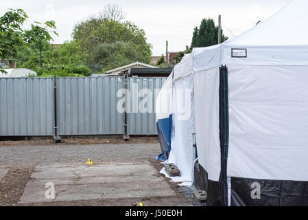 Thurrock, UK. Il 15 maggio 2017. La polizia continua la ricerca per il corpo di Danielle Jones, che è stato assassinato sedici anni fa ma il corpo non è mai stato trovato Credito: Ian Davidson/Alamy Live News Foto Stock