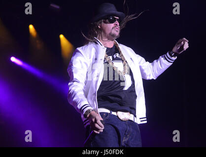 Il Somerset, Wisconsin, Stati Uniti d'America. 14 Maggio, 2017. Cantante e cantautore Kid Rock esegue durante l'invasione del nord Festival di musica nel Somerset, Wisconsin. Ricky Bassman/Cal Sport Media/Alamy Live News Foto Stock