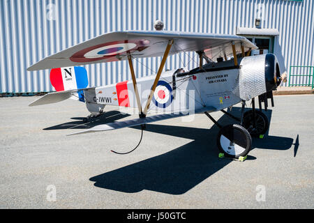 Una replica Nieport XI biplano sul display al Shearwater Aviation Museum vicino a Halifax, Nova Scotia, Canada. Foto Stock