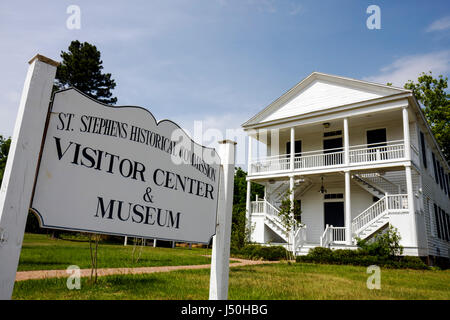 Alabama, St Stephens, St Stephens sito storico, St. Lago Stephens, Centro visitatori e Museo, cartello, edificio, stile piantagione, patrimonio architettonico, educati Foto Stock