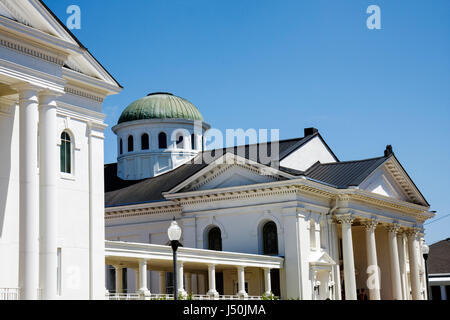 Alabama, Lee County, Opelika, distretto storico, prima chiesa metodista unita, stile Revival classico, stabilito 1837, colonna di Corinthian fluted, edificio, Foto Stock