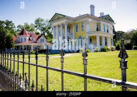 Alabama,Bullock County,Union Springs,casa storica,Powell Street,preservation,Rainer Lewis house,houses,1904,Neo Classical Revival,portico,Corinthian Foto Stock