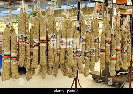 Salame in un negozio, Parma, Emilia Romagna, Italia, Europa, cibo italiano Foto Stock