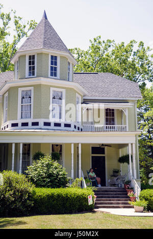 Alabama Columbia, Purcell Killingsworth casa case residenza case, ora Garden Path Bed and Breakfast, stile vittoriano, costruito 1890, portico, visitatori t Foto Stock