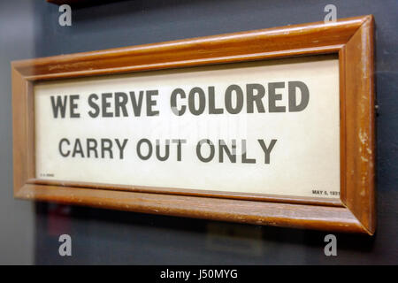 Alabama, Contea di Dallas, Selma, National Voting Rights Museum & Institute, Civil Rights Movement, segregazione, Black History, segno, serviamo colorato eseguire Foto Stock