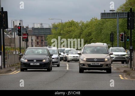 Il traffico Scozia Great Western Road automobili pesanti rivestiti torna incastrata Foto Stock