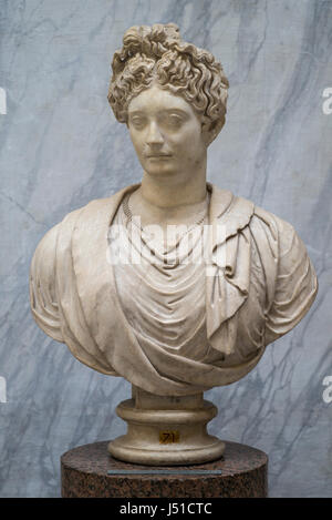 Roma. L'Italia. Busto (79-81 A.D) di Julia Flavia (64-91 A.D), figlia di Tito, Braccio Nuovo, Museo Chiaramonti, Musei Vaticani. Musei Musei Foto Stock