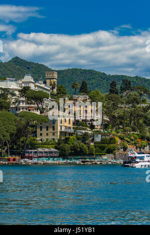 SANTA MARGHERITA, Italia - 29 Aprile 2017: Imperiale Palace Hotel a Santa Margherita Ligure, Italia. Questo belle epoque hotel è stato inaugurato a 1889 Foto Stock