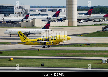 Spirito Airlines Airbus 319-100 di decollare in Hartsfield - Jackson di Atlanta Aeroporto Internazionale Foto Stock