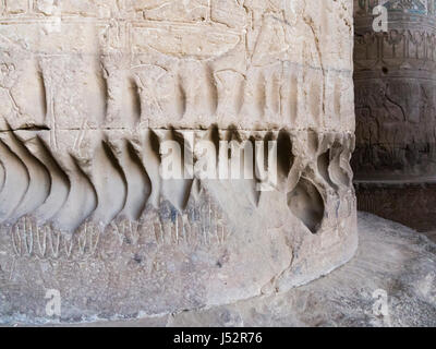 Chiusura del lavoro di soccorso su colonna a Denderah tempio, vicino a Qena, Egitto Foto Stock
