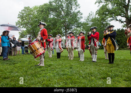 Xviii secolo esercito continentale (US Army) rievocazione storica fife e tamburo giocatori - USA Foto Stock