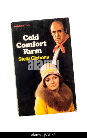 Una copia in brossura di Cold Comfort Farm di Stella Gibbons. In primo luogo pubblicato in 1964. Foto Stock