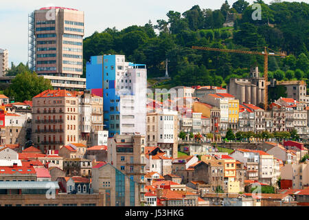 La città di Vigo, nella provincia di Pontevedra, a nord-ovest della Spagna. Capitale della comarca di Vigo e Vigo metropplitan area. Foto Stock