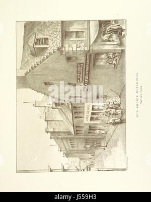 Questo lavoro offre vedute storiche e ricordi di Greenock, una città della Scozia, con immagini e narrazioni che ne evidenziano lo sviluppo e i punti di riferimento chiave nel corso degli anni. Foto Stock