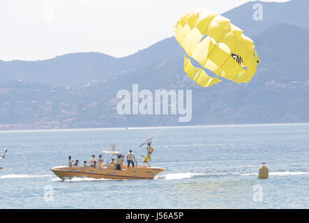 Cannes, Francia. 16 Maggio, 2017. T.J. Miller al filmato Emoji photocall, settantesimo Cannes Film Festival di Cannes, Francia. 16 maggio 2017. Credito: Allstar Picture Library/Alamy Live News Foto Stock