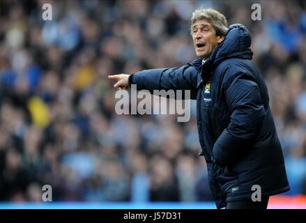 MANUEL PELLEGRINI MANCHESTER CITY MANAGER Etihad Stadium Manchester Inghilterra 14 Dicembre 2013 Foto Stock