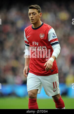 MESUT OZIL Arsenal FC Arsenal FC Etihad Stadium Manchester Inghilterra 14 Dicembre 2013 Foto Stock