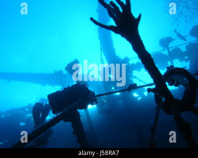 Contatore di subacquea-light dive naufragio del traghetto di acqua di sale di mare oceano vela d'acqua Foto Stock