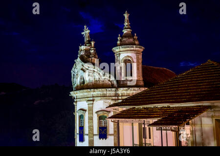 In una chiesa di Ouro Preto, una storica città coloniale (Patrimonio Mondiale dell'Unesco), Minas Gerais, Brasile Foto Stock