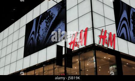 Retail Business Area dello Shopping a Portland Street Mongkok Kowloon Hong Kong Foto Stock